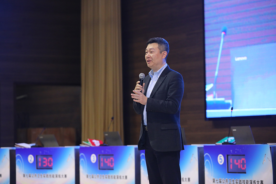图12 郝元涛经理为比赛做总结