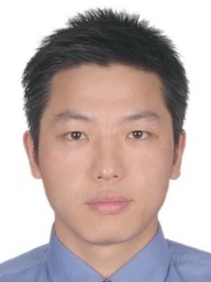 李旭东